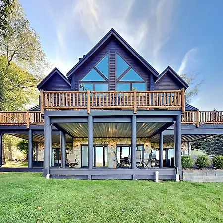 Magnificent Mountain Lodge